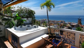 Luna Liquida hotel in Puerto Vallarta is offering special summer deals.
