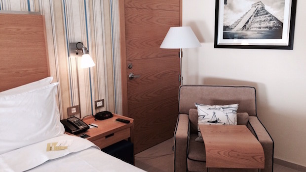 Guest room at the Four Points by Sheraton Cancun Centro hotel.