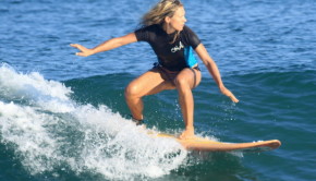 Surfing in Mexico with Puerto Surf, in Puerto Escondido.