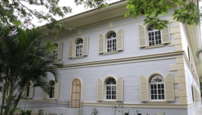 A historic former nursing home is now the luxurious Hotel del Parque in Guayaquil.